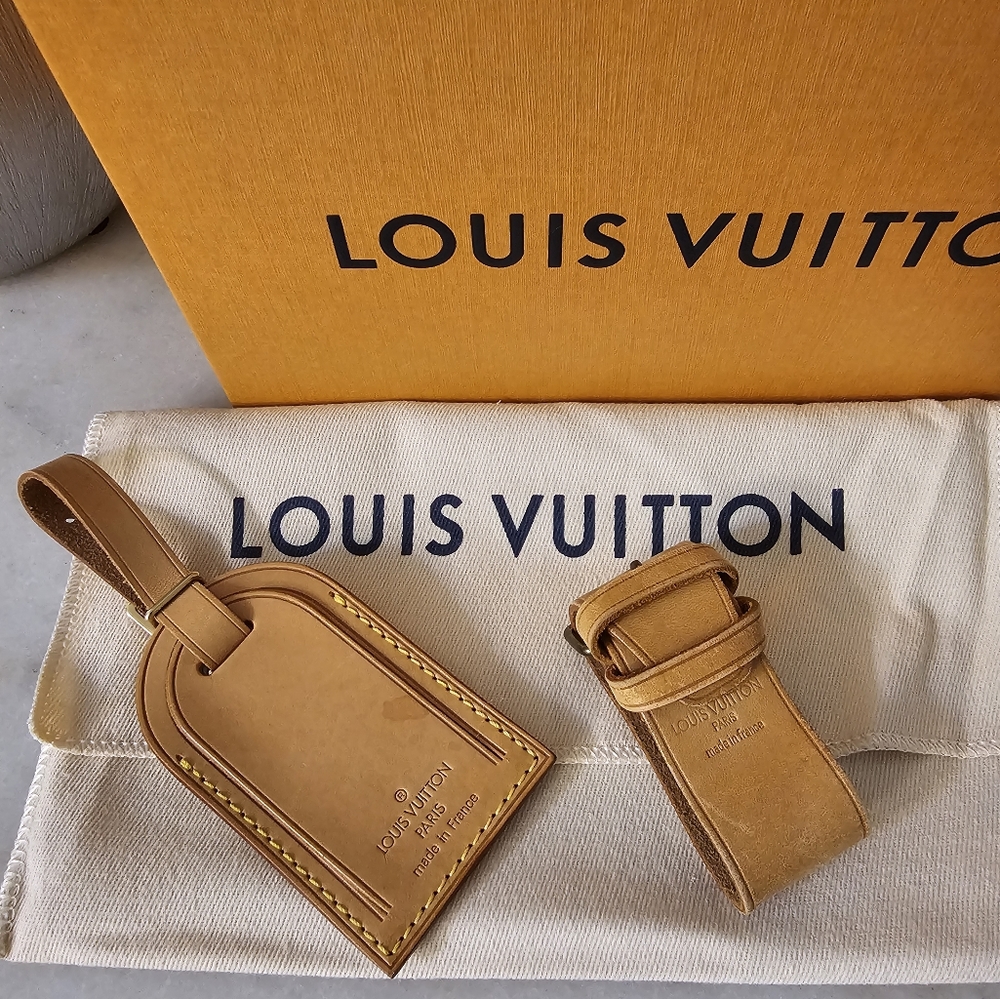 Louis Vuitton Vachetta Luggage Tag w/Poignet